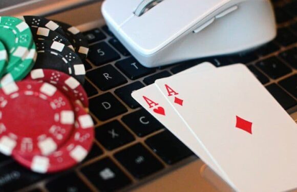 Top Strategies to Win at Free Online Poker