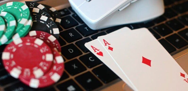 Top Strategies to Win at Free Online Poker